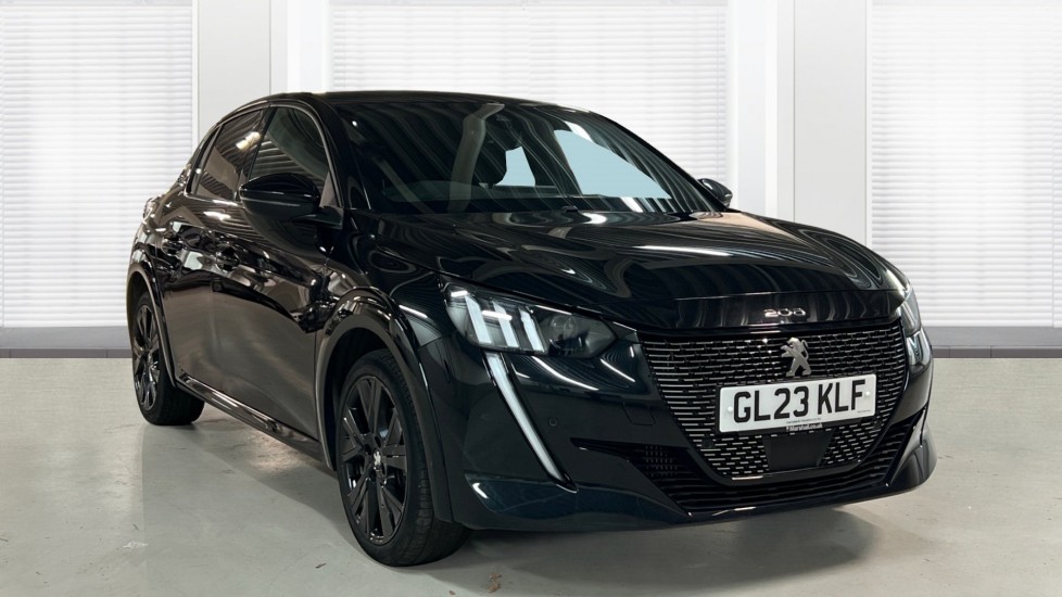 Main listing image - Peugeot 208