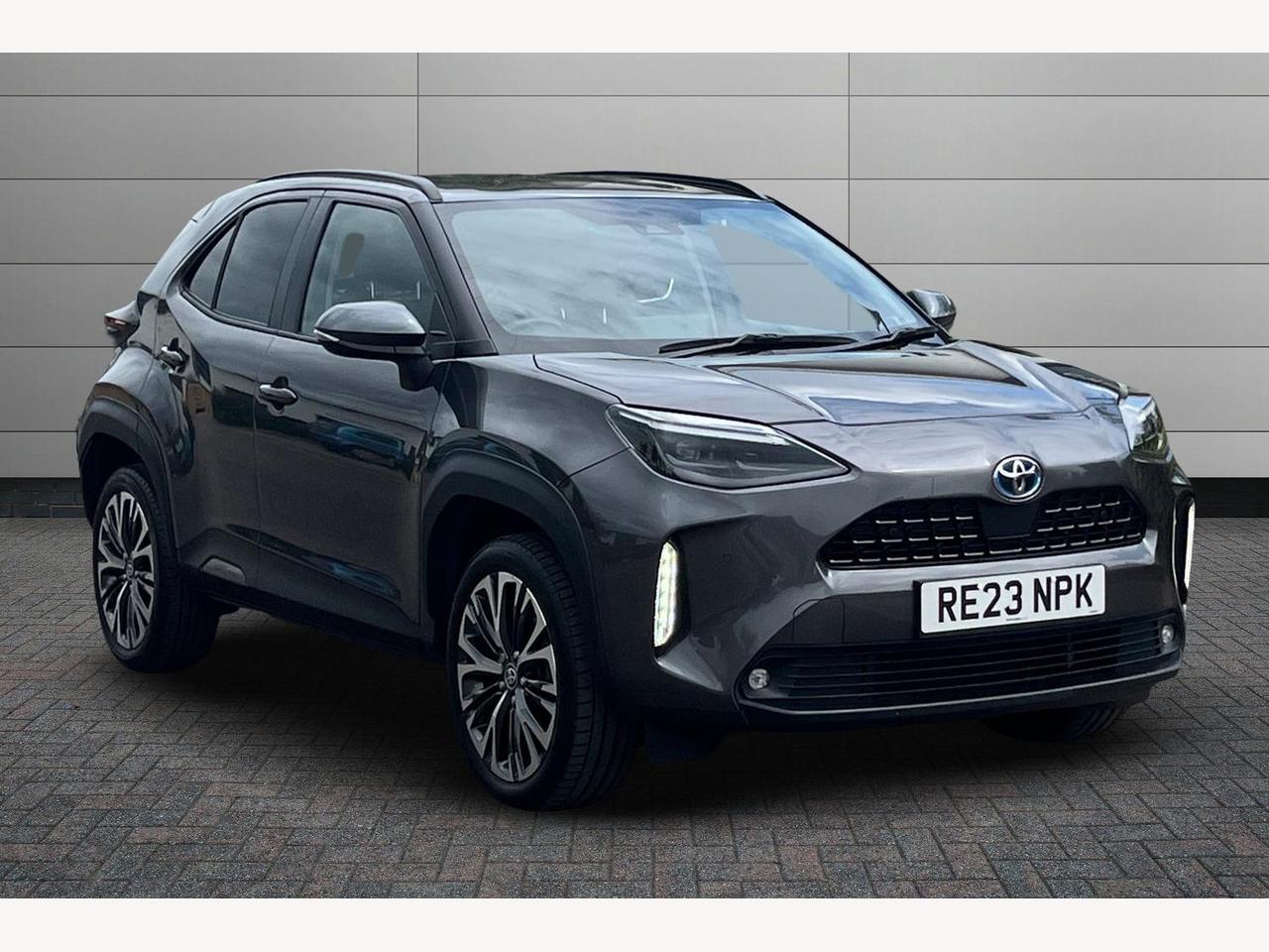 Main listing image - Toyota Yaris Cross