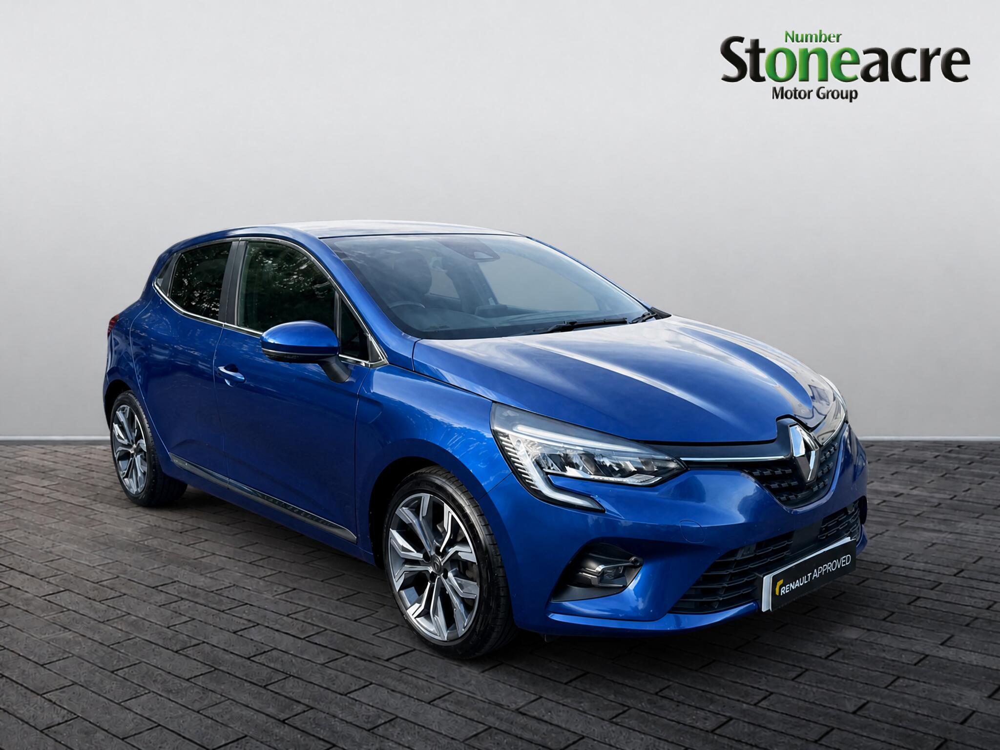Main listing image - Renault Clio