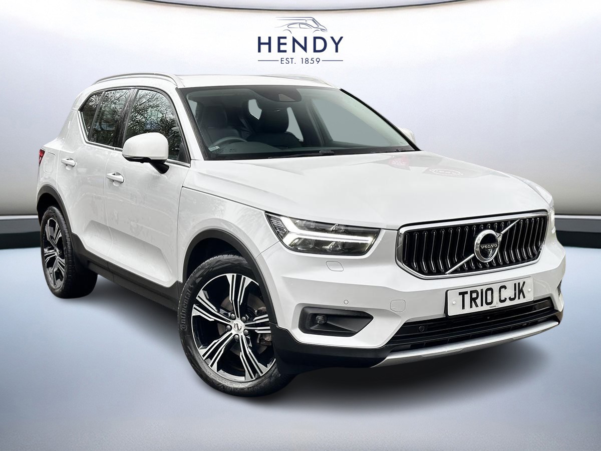 Main listing image - Volvo XC40