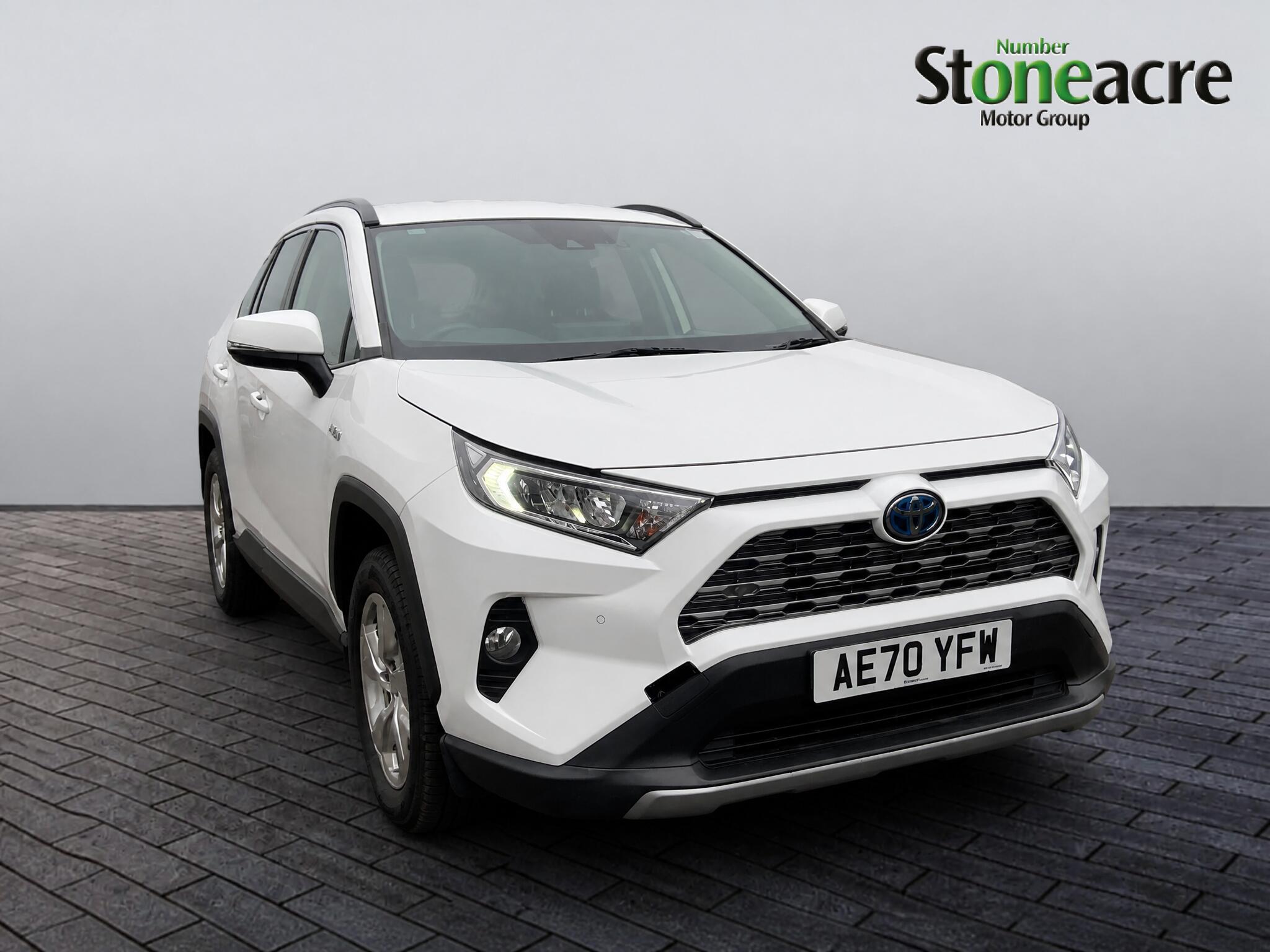 Main listing image - Toyota RAV4