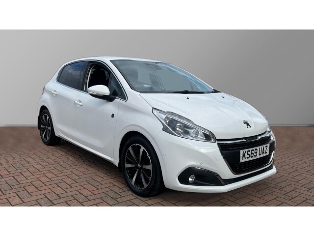 Main listing image - Peugeot 208