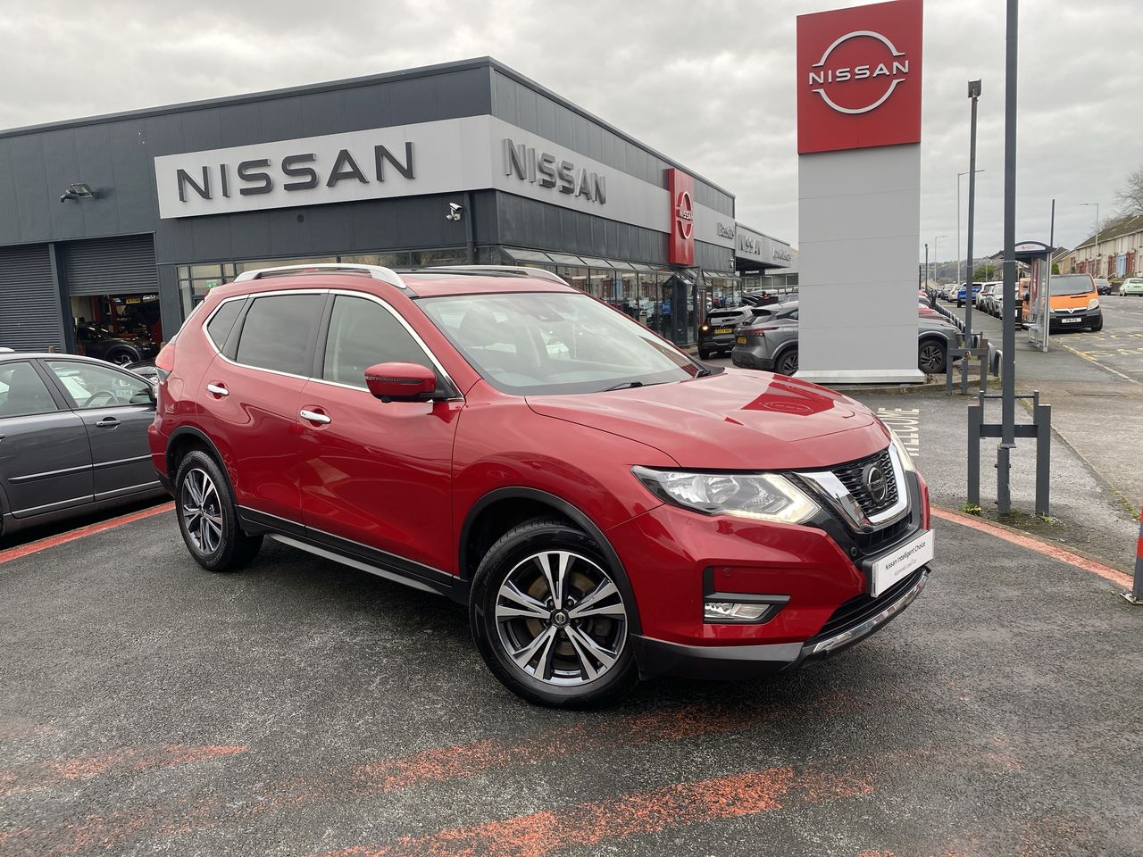 Main listing image - Nissan X-Trail