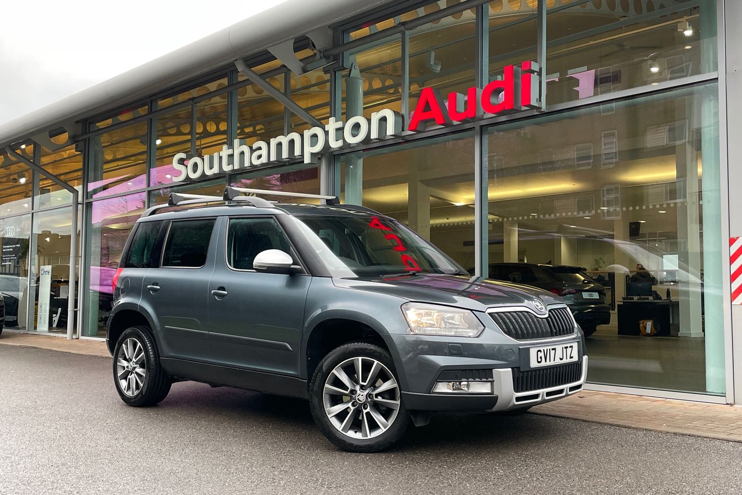 Main listing image - Skoda Yeti Outdoor