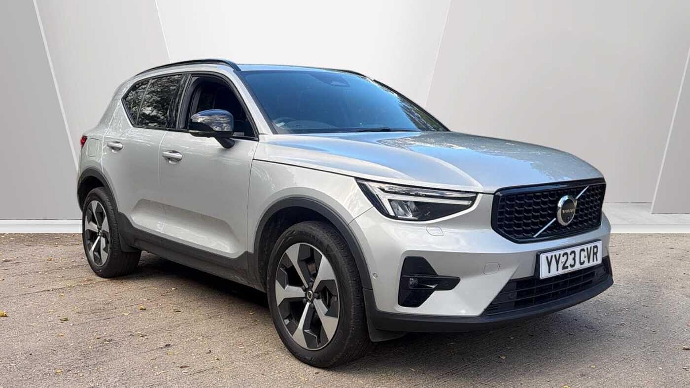 Main listing image - Volvo XC40