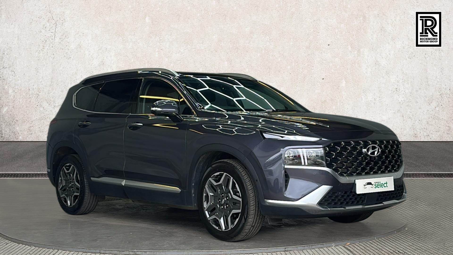 Main listing image - Hyundai Santa Fe