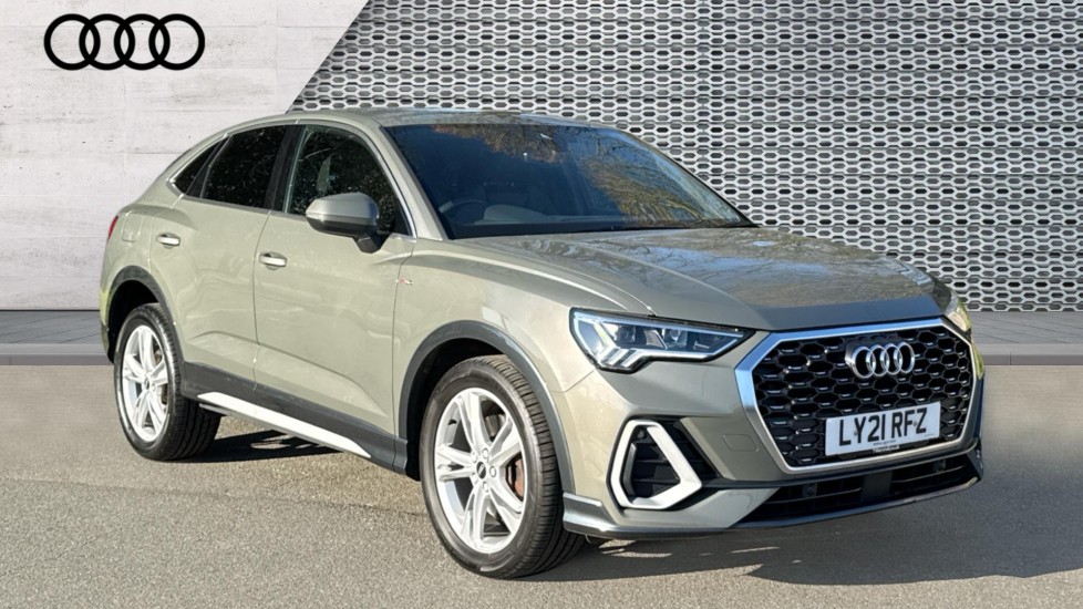 Main listing image - Audi Q3
