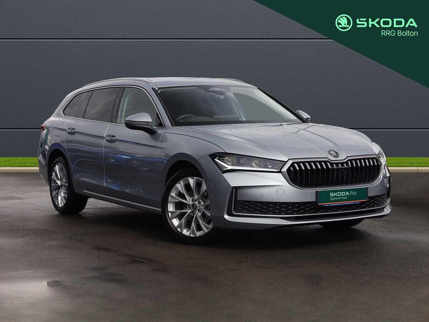 Main listing image - Skoda Superb Estate