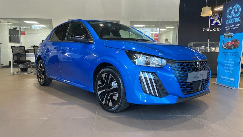 Main listing image - Peugeot 208