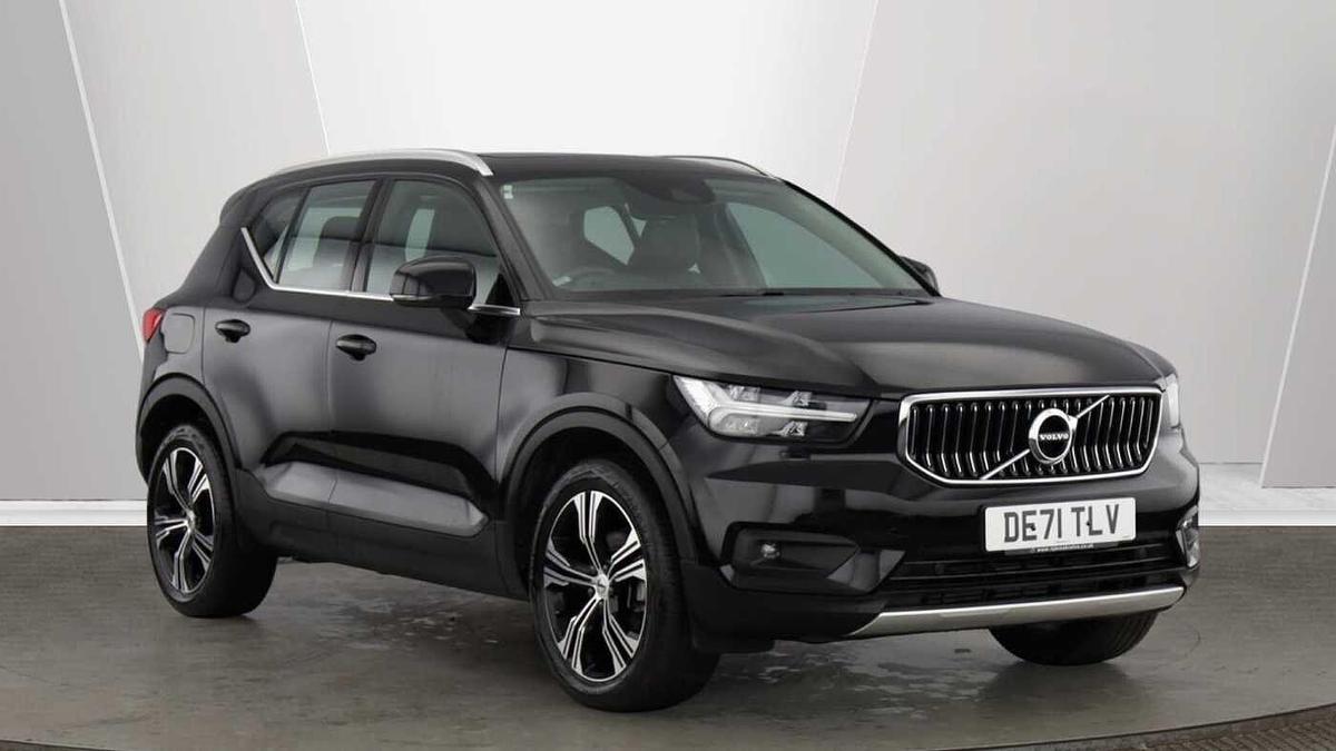 Main listing image - Volvo XC40