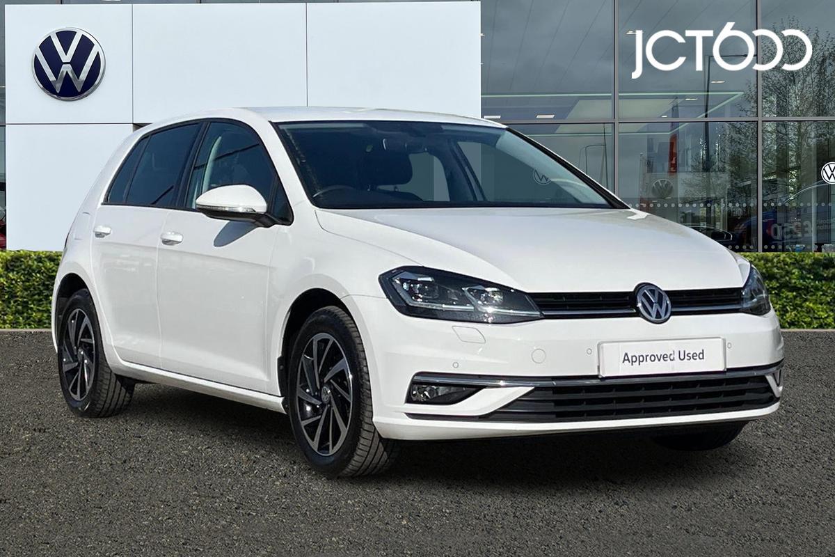 Main listing image - Volkswagen Golf