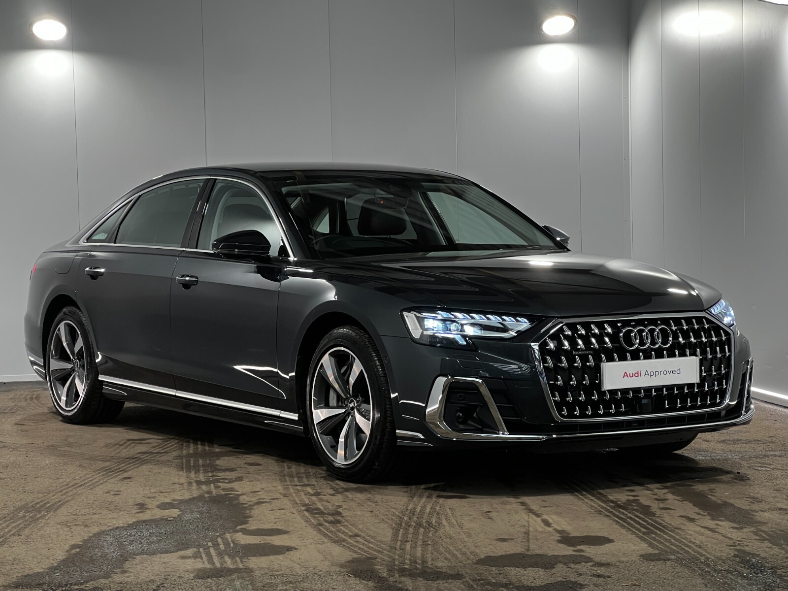 Main listing image - Audi A8