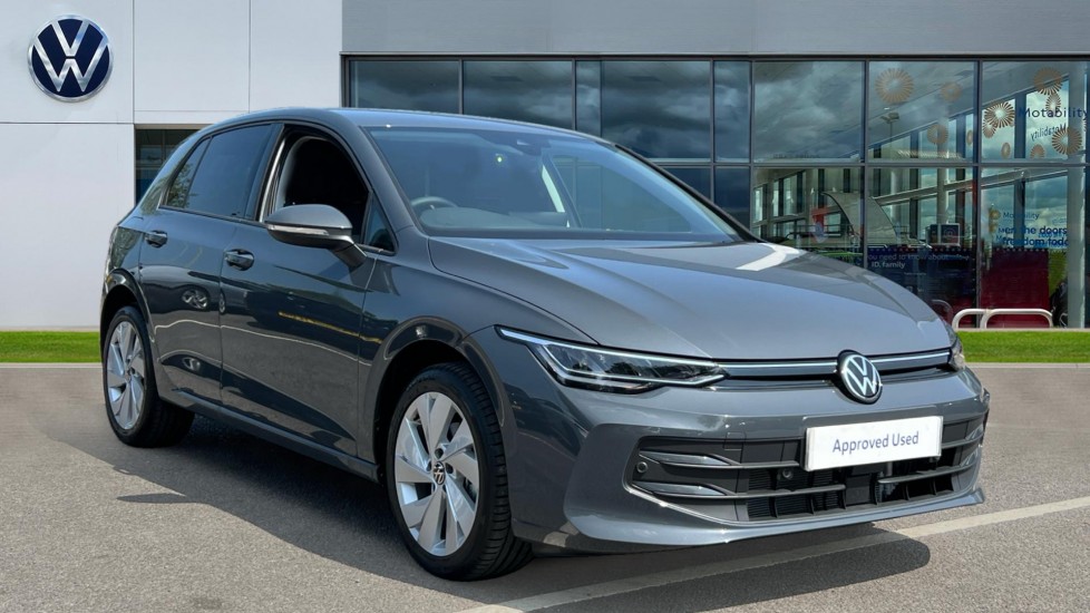 Main listing image - Volkswagen Golf
