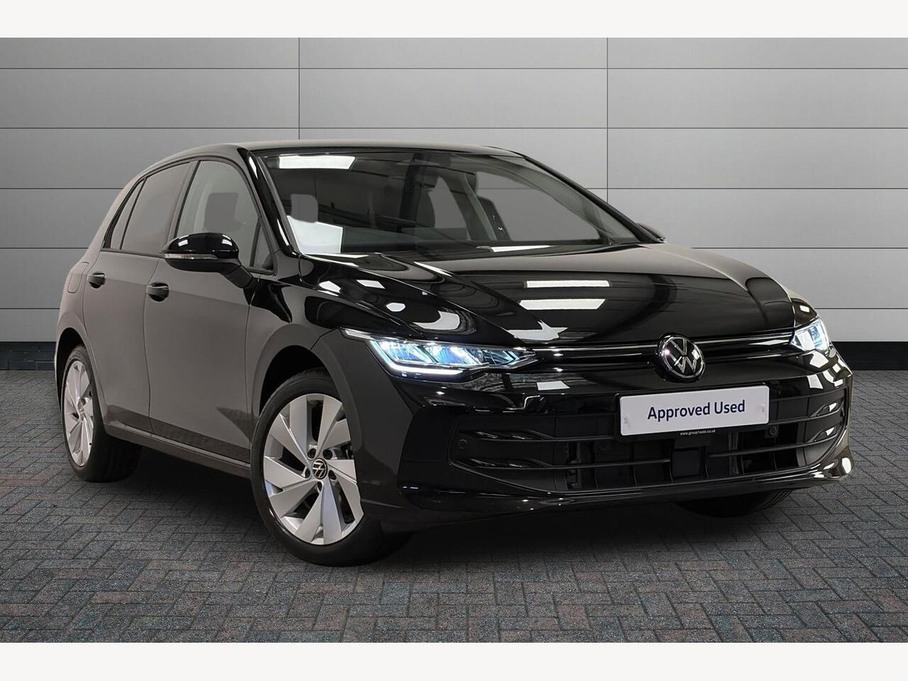 Main listing image - Volkswagen Golf