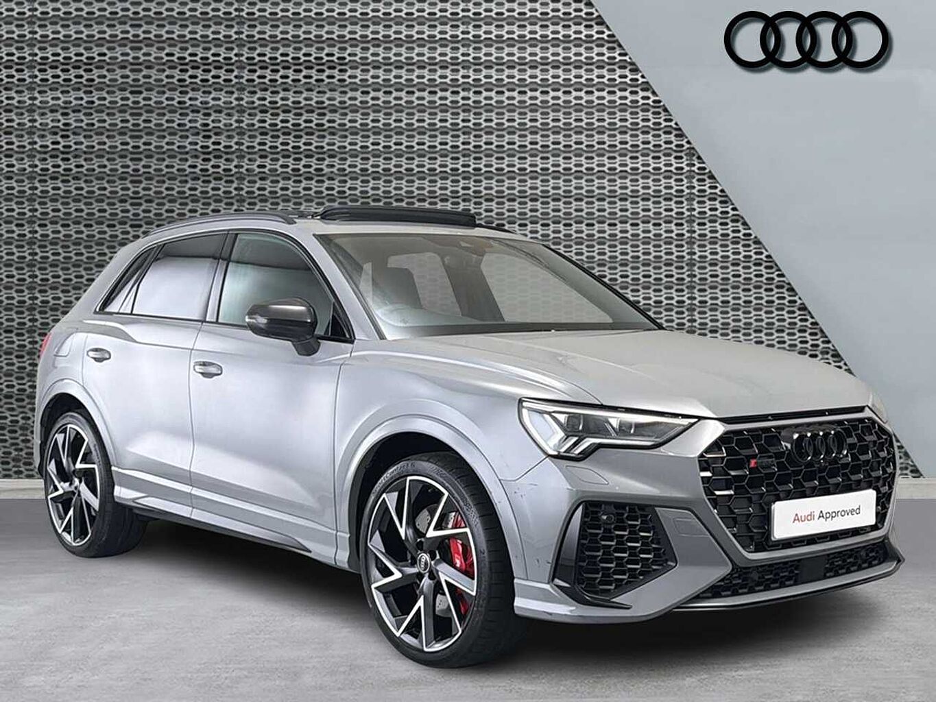 Main listing image - Audi RS Q3