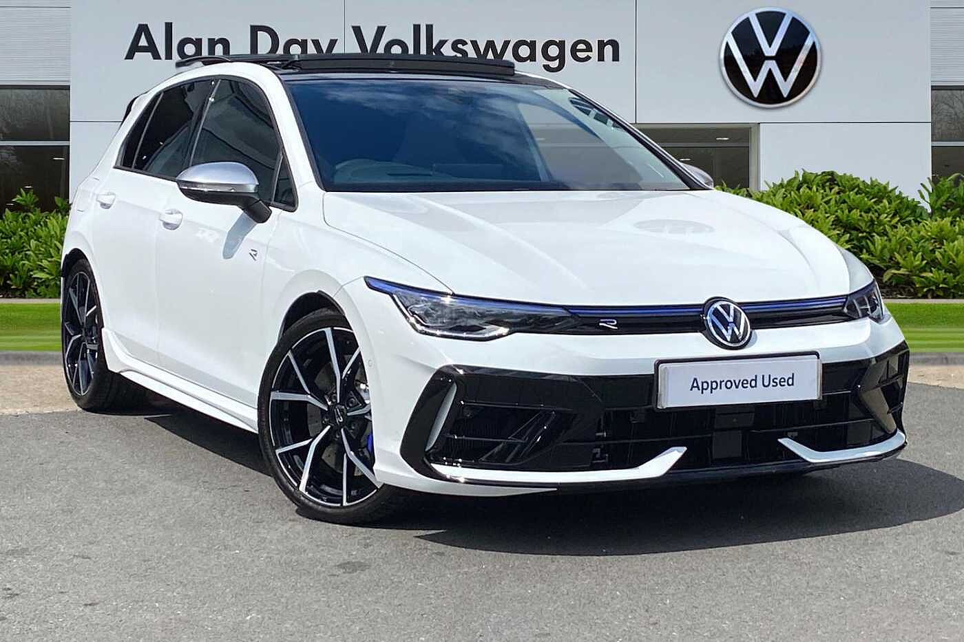 Main listing image - Volkswagen Golf R