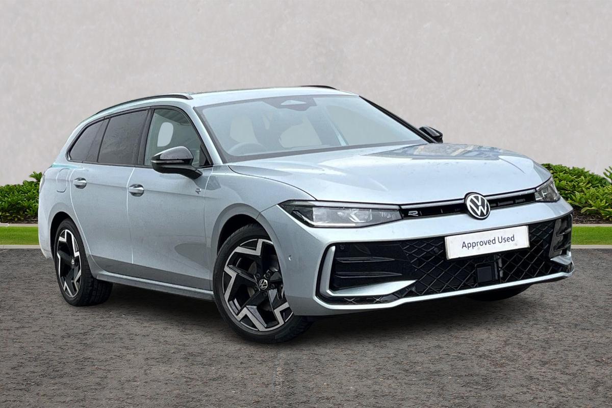 Main listing image - Volkswagen Passat Estate