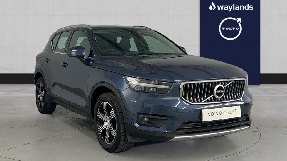 Main listing image - Volvo XC40