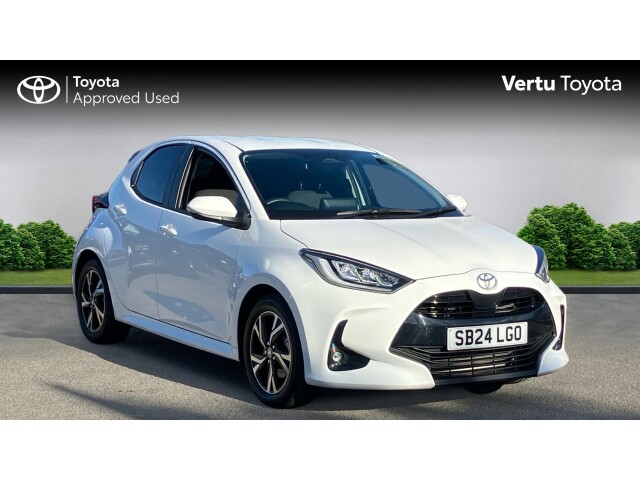Main listing image - Toyota Yaris