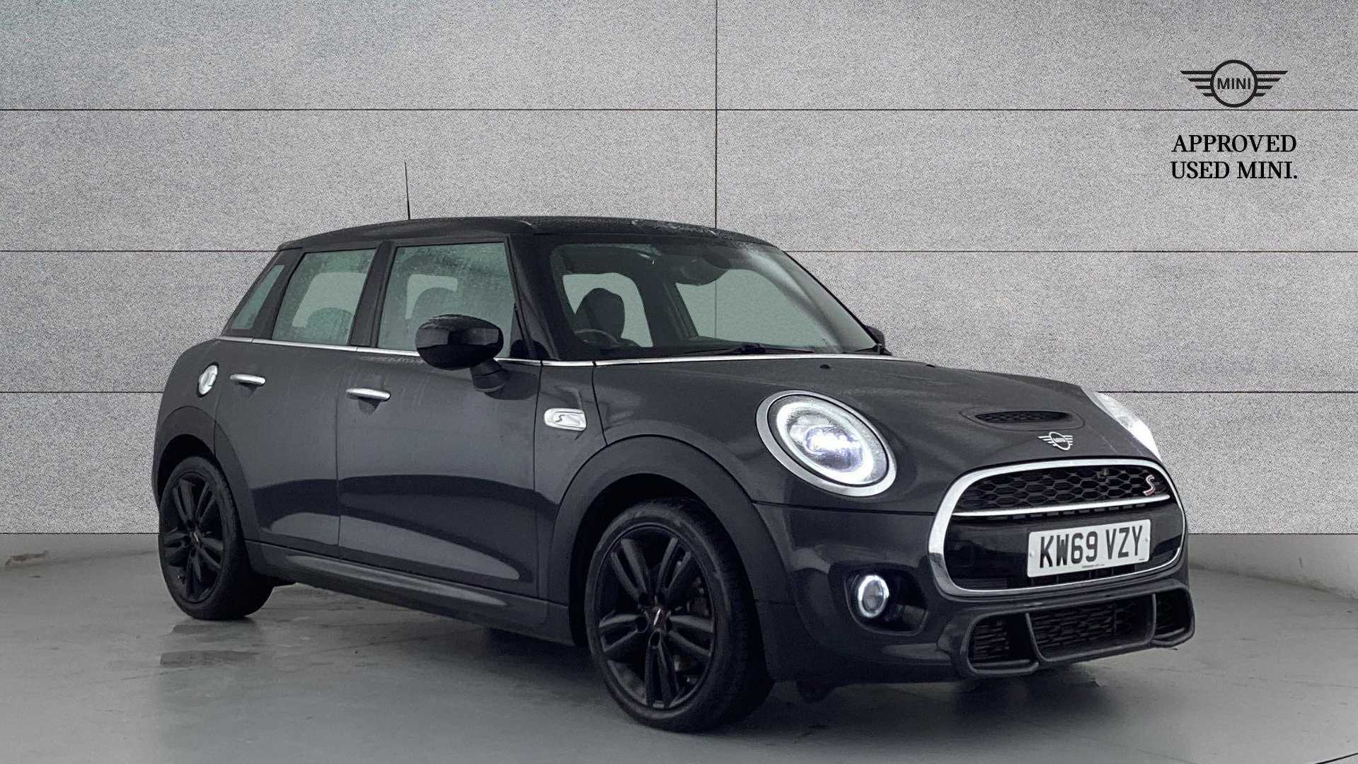 Main listing image - MINI Hatchback 5dr