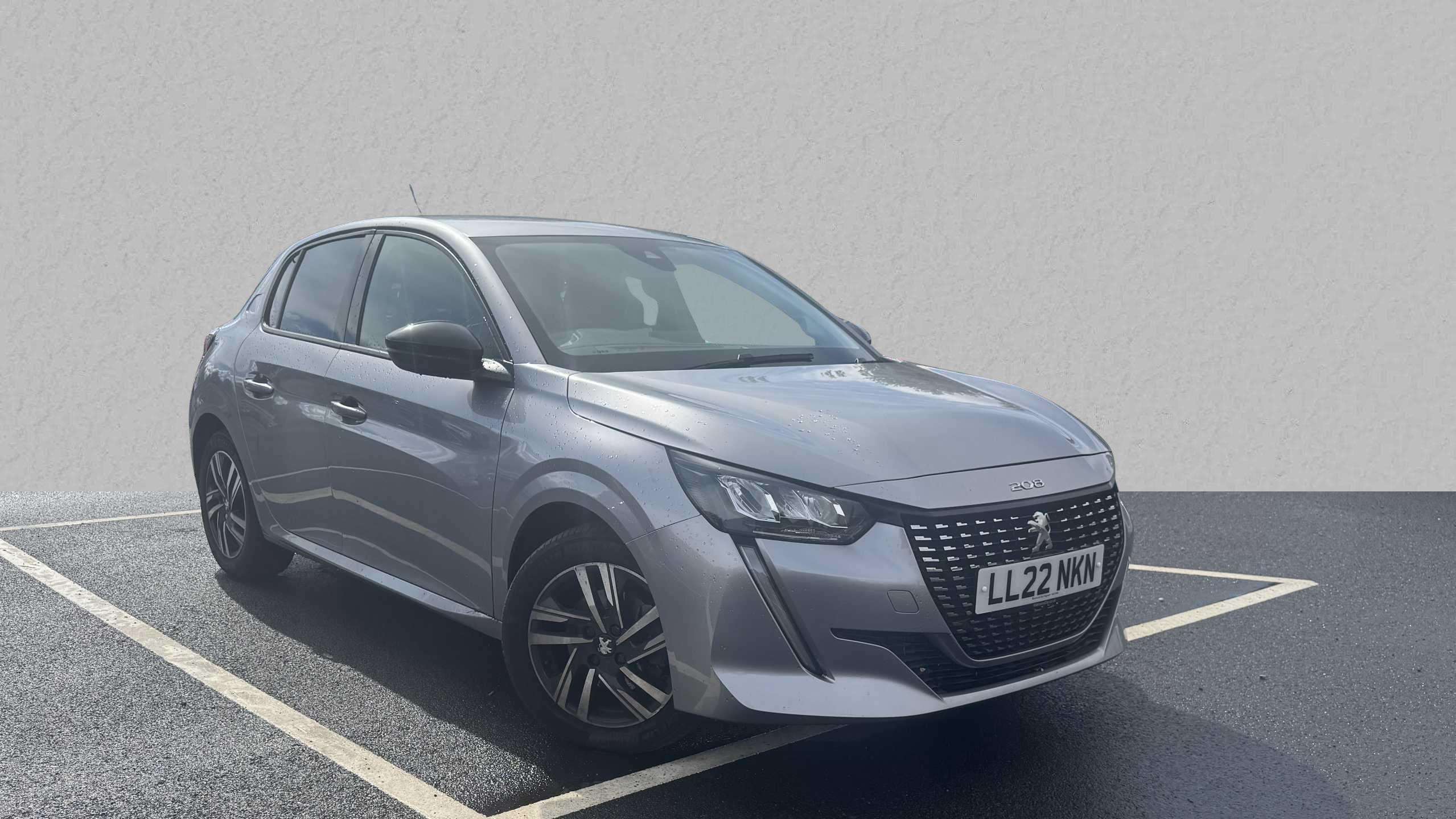 Main listing image - Peugeot 208