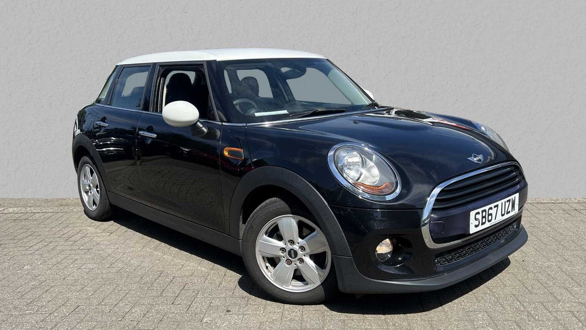 Main listing image - MINI Hatchback 5dr
