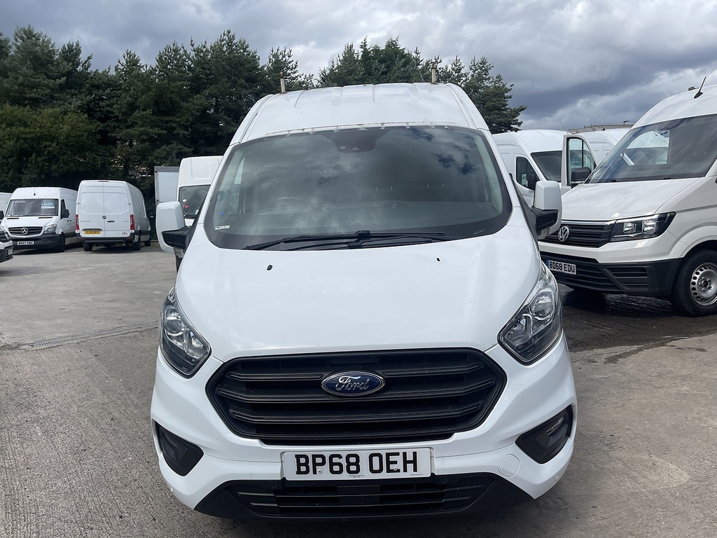 Main listing image - Ford Transit Custom