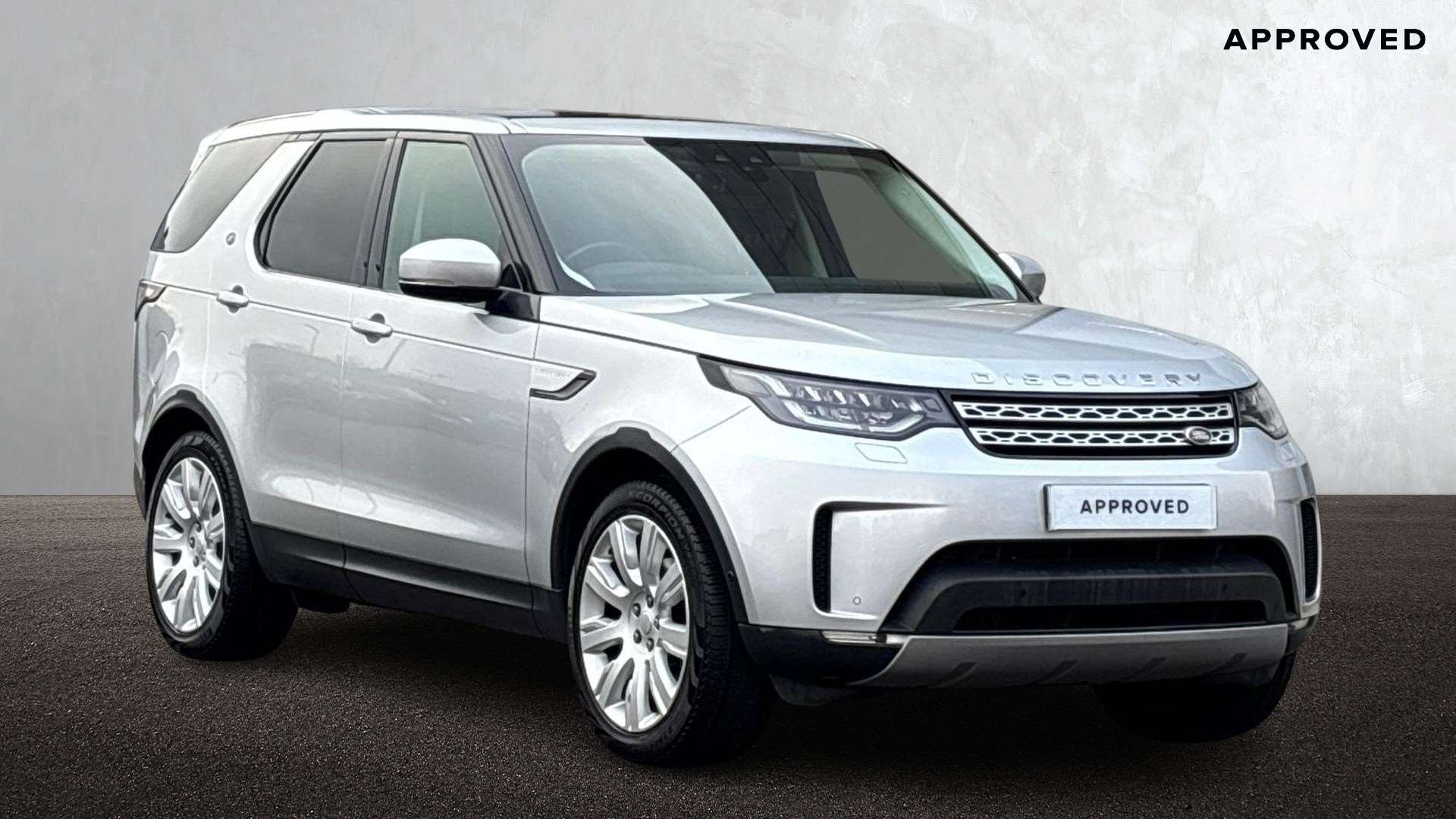 Main listing image - Land Rover Discovery