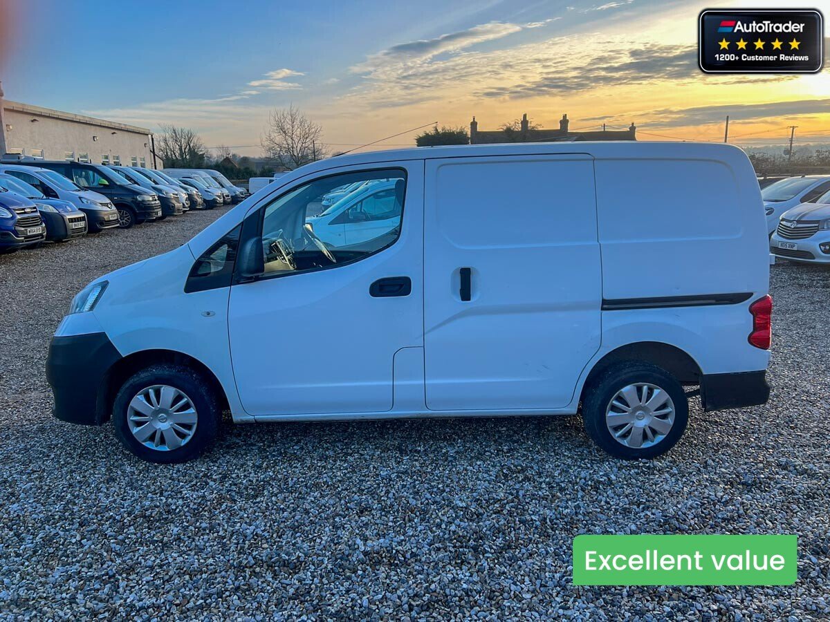 Main listing image - Nissan NV200