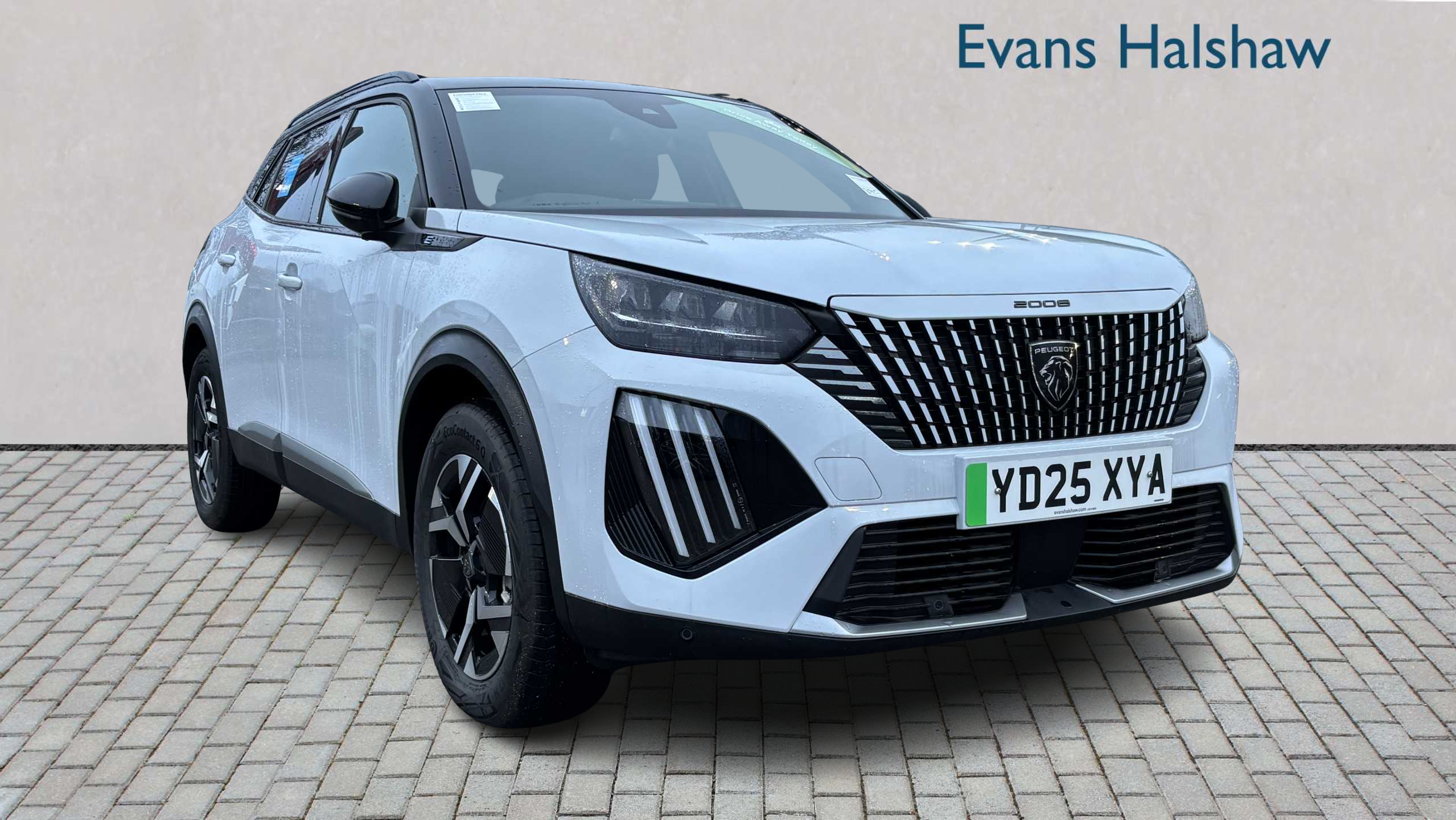 Main listing image - Peugeot e-2008