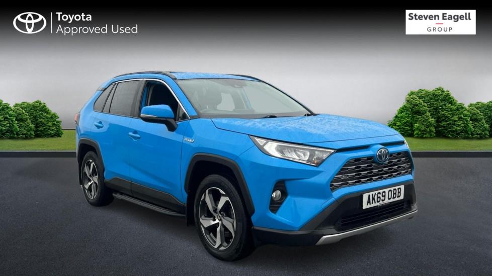 Main listing image - Toyota RAV4