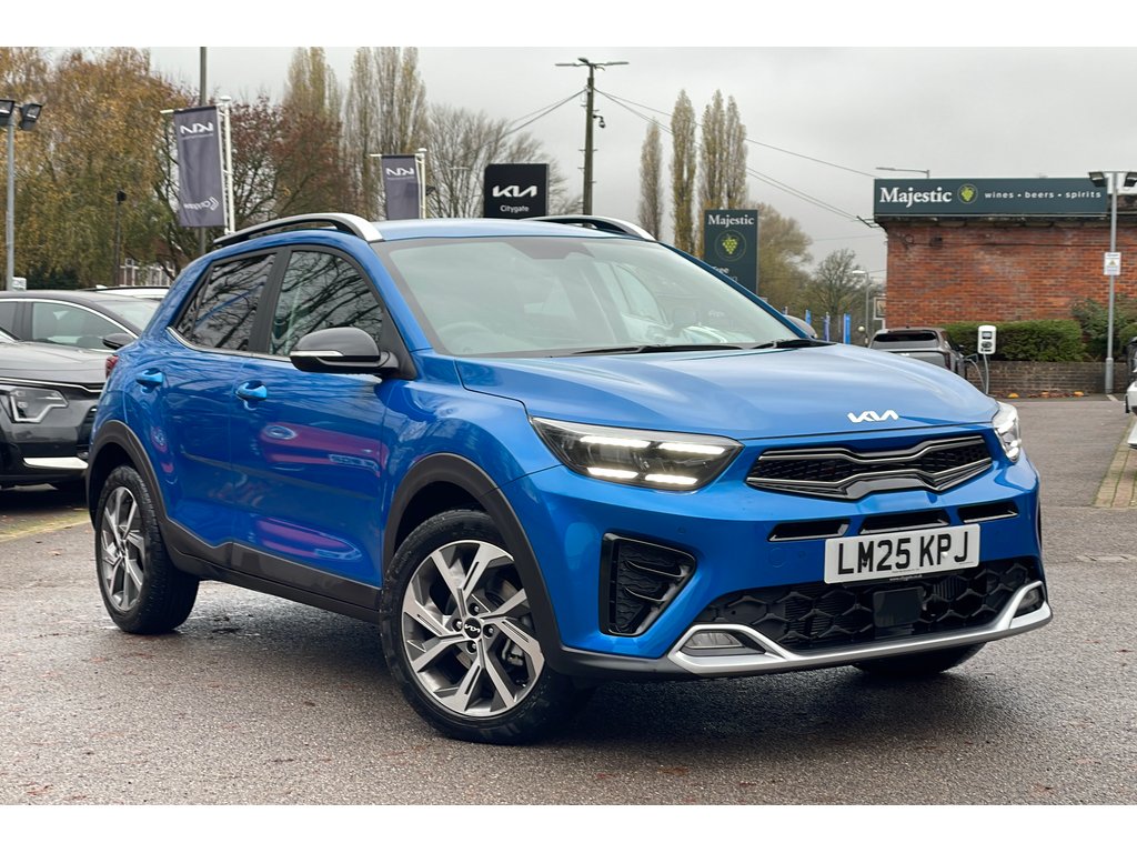 Main listing image - Kia Stonic