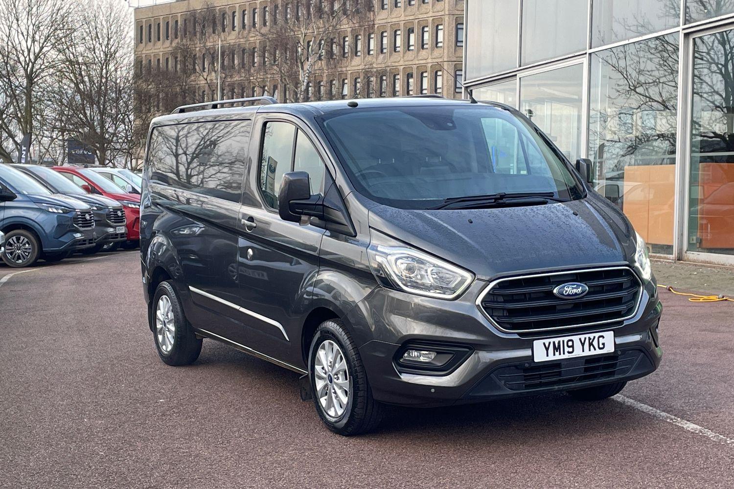 Main listing image - Ford Transit Custom