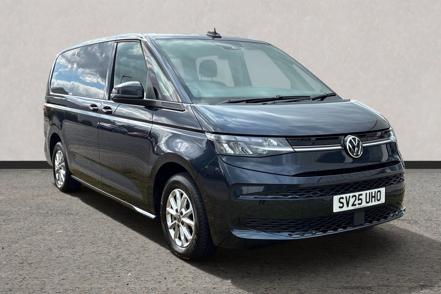 Main listing image - Volkswagen Multivan