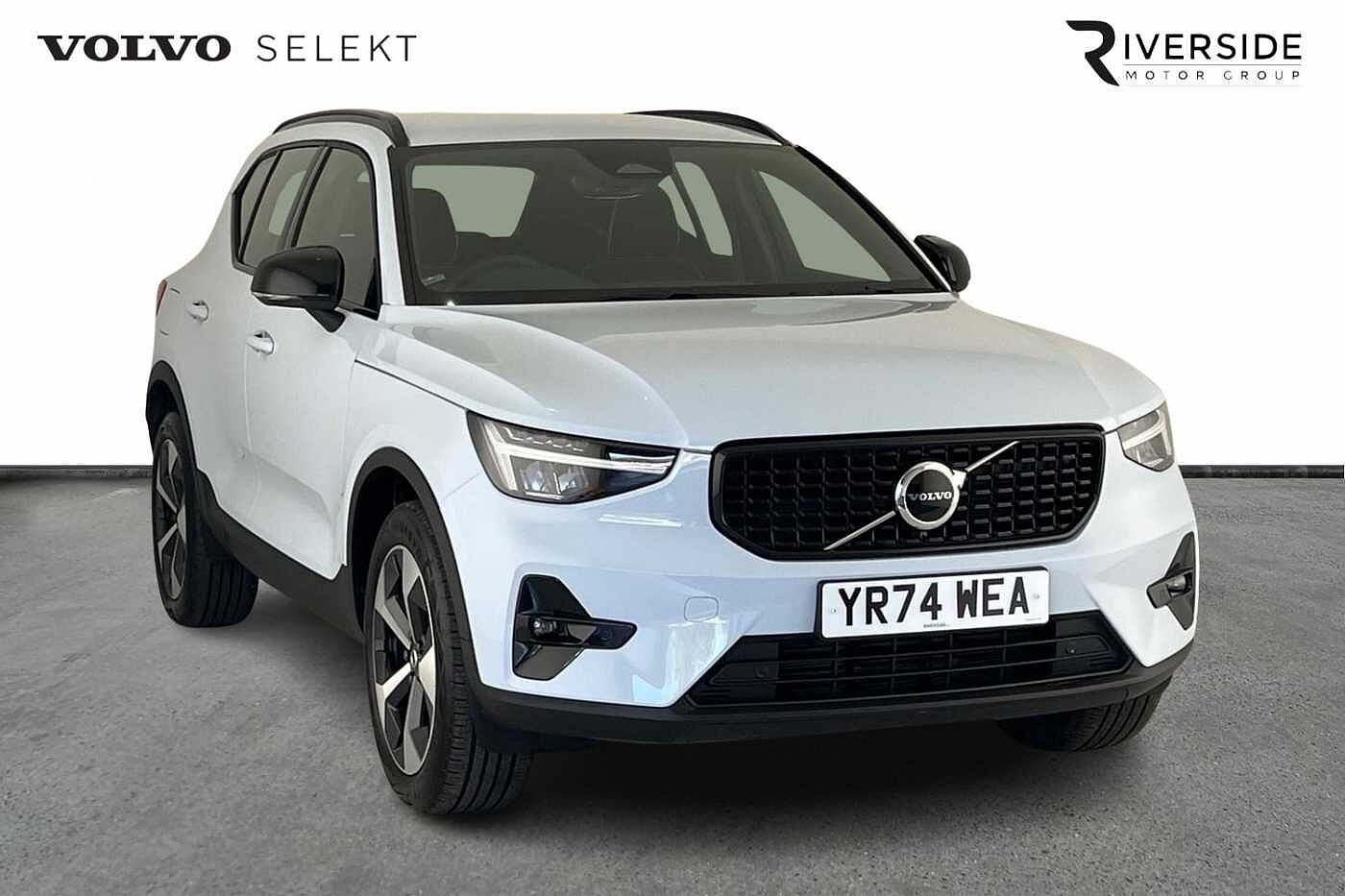 Main listing image - Volvo XC40