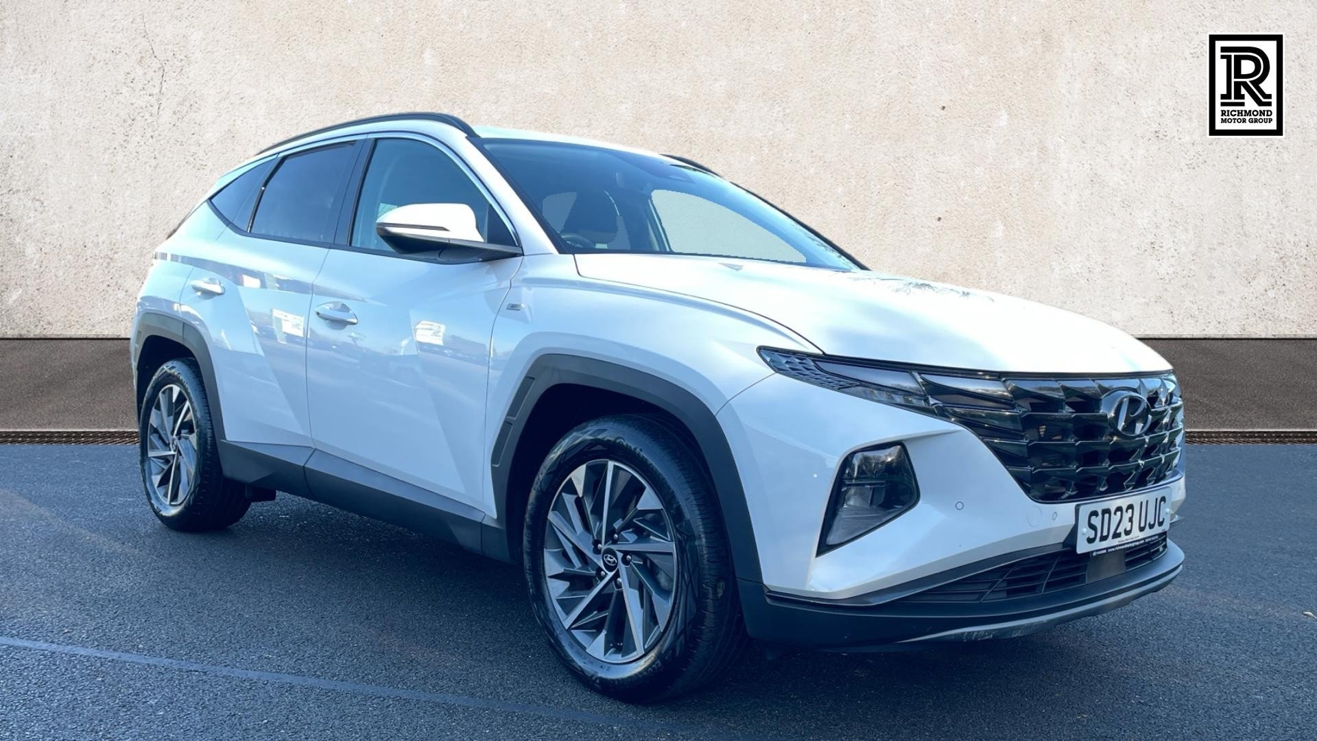 Main listing image - Hyundai Tucson