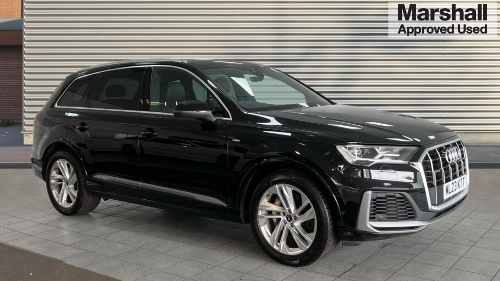 Main listing image - Audi Q7