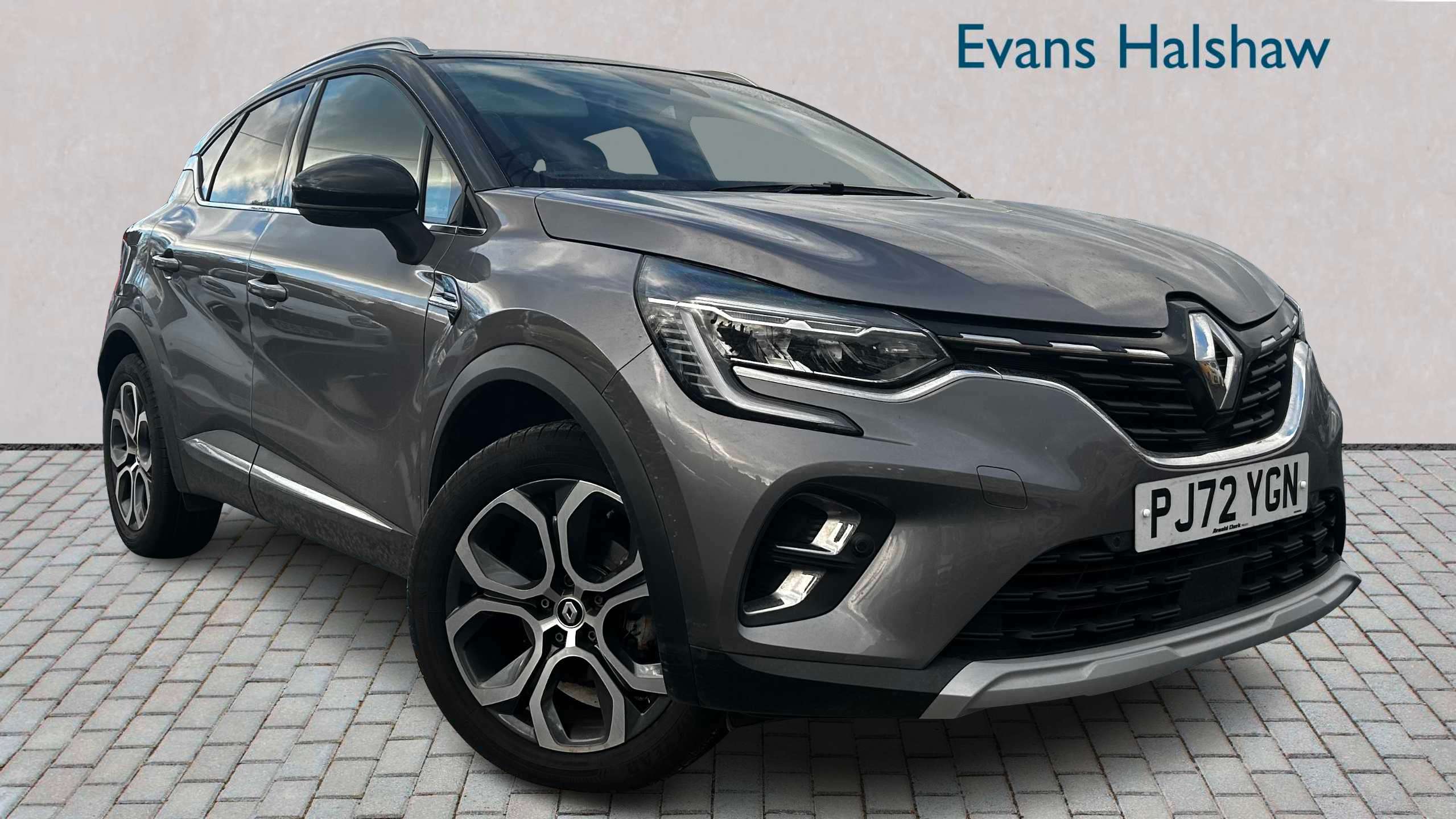 Main listing image - Renault Captur