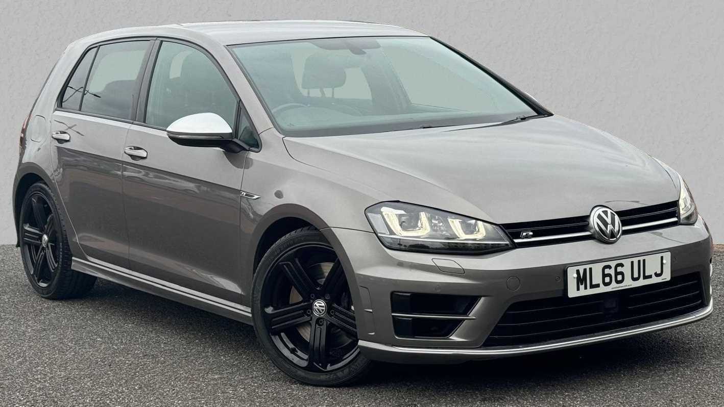 Main listing image - Volkswagen Golf R