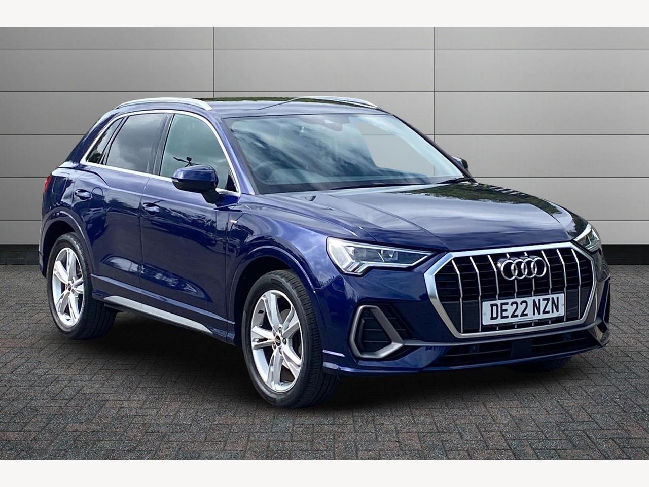 Main listing image - Audi Q3