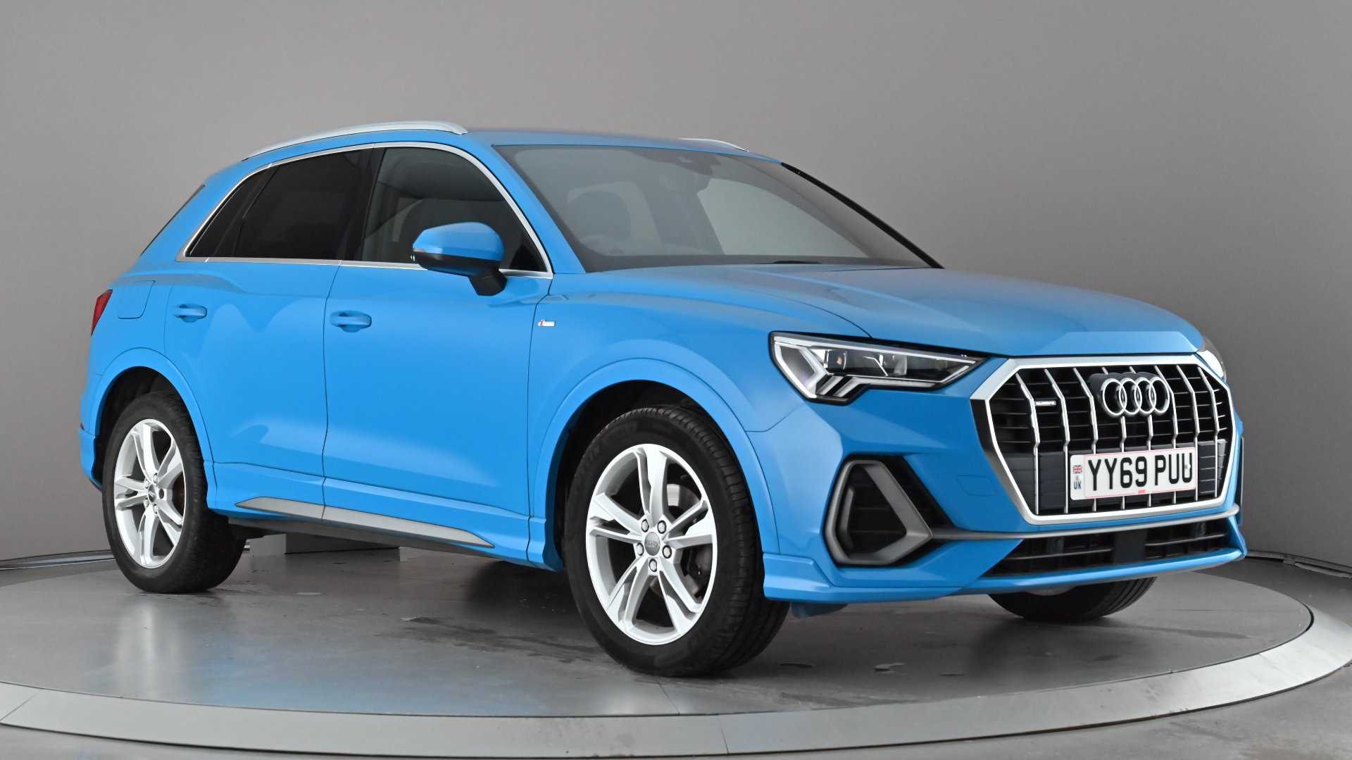 Main listing image - Audi Q3