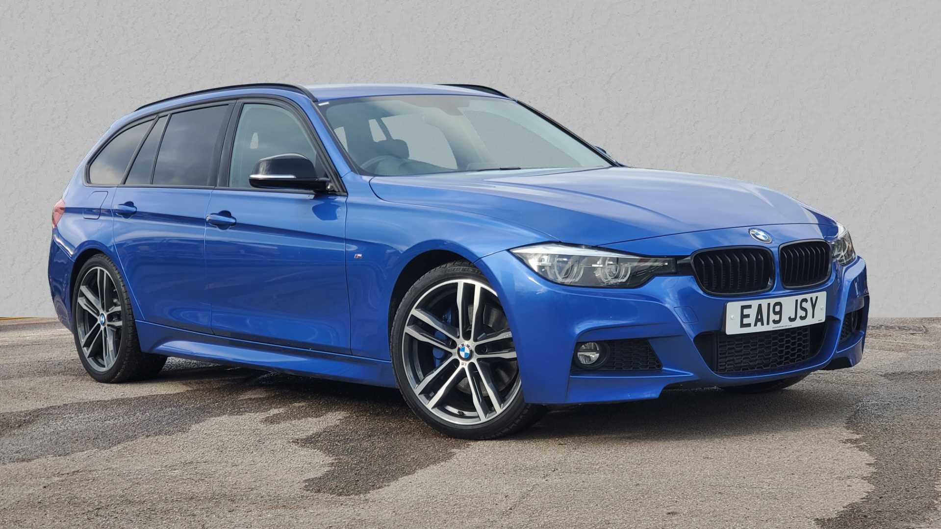 Main listing image - BMW 3 Series Touring