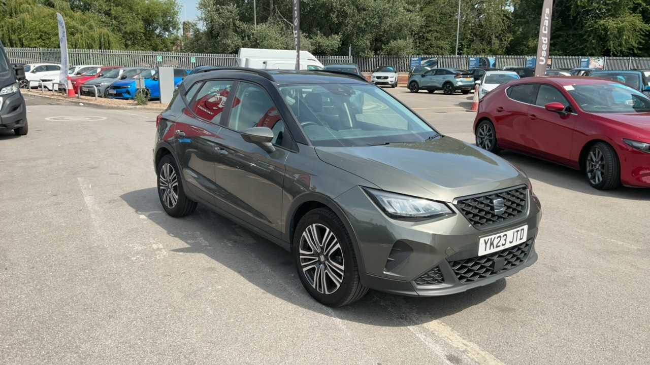 Main listing image - SEAT Arona