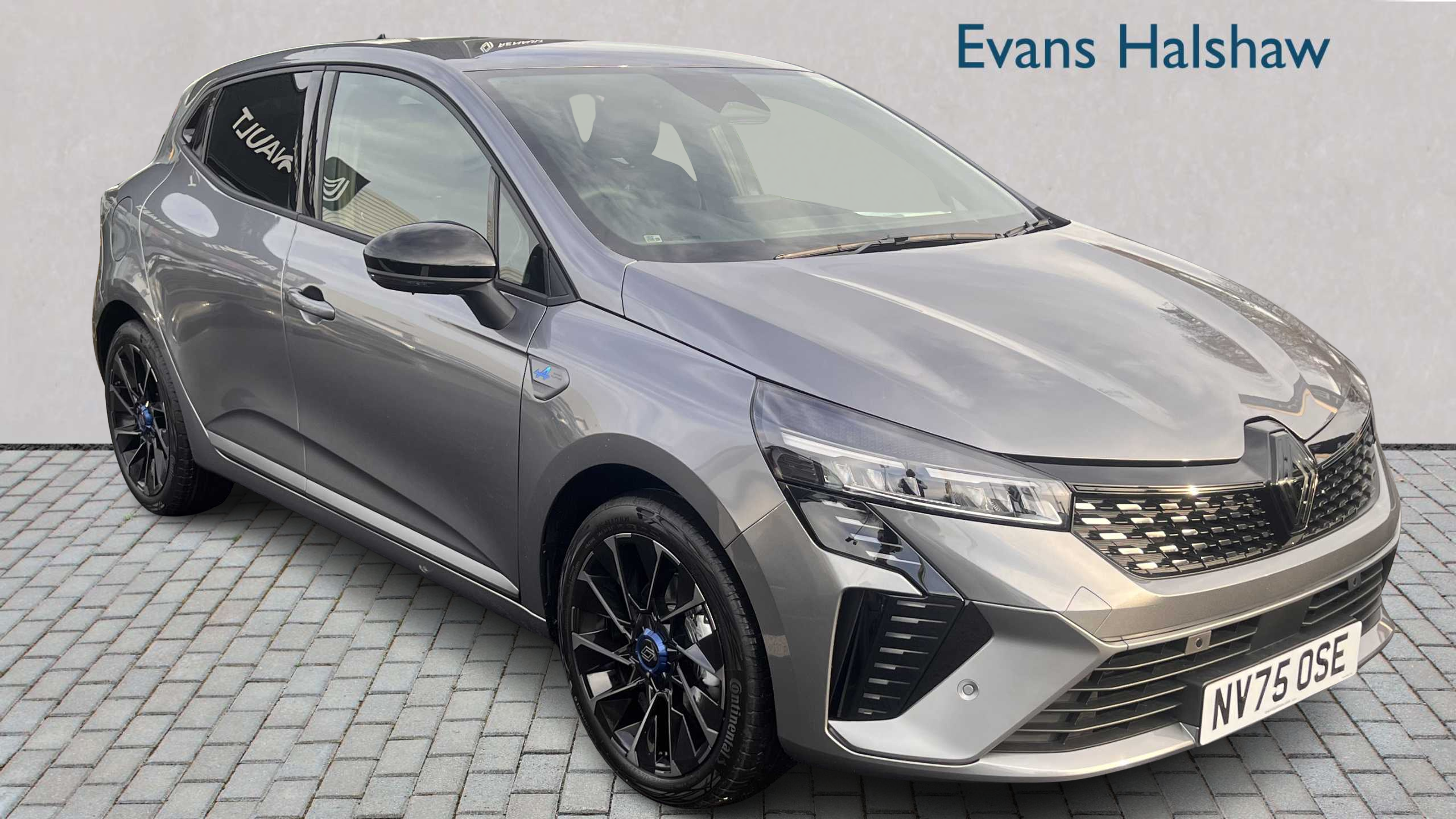 Main listing image - Renault Clio