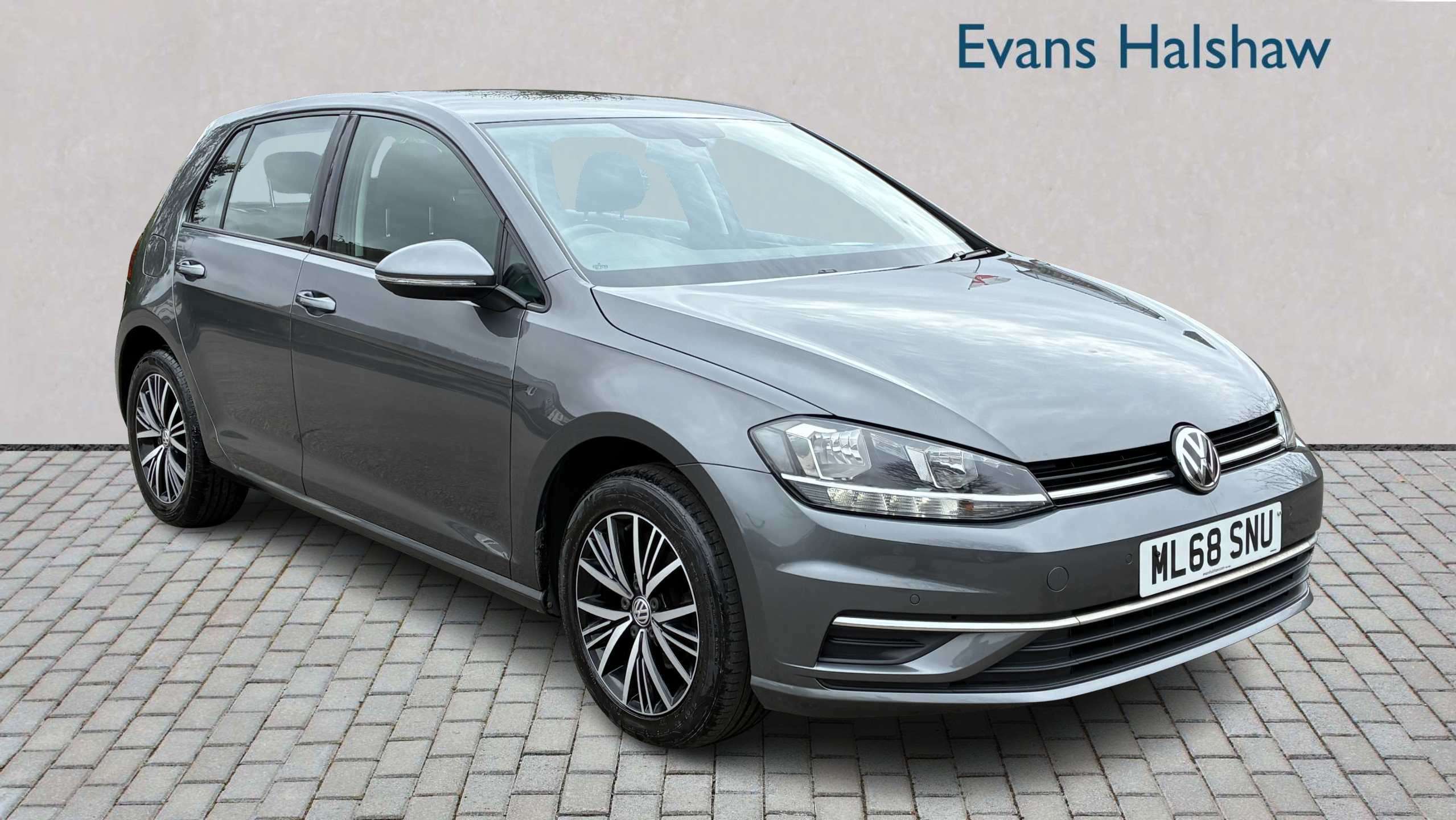 Main listing image - Volkswagen Golf