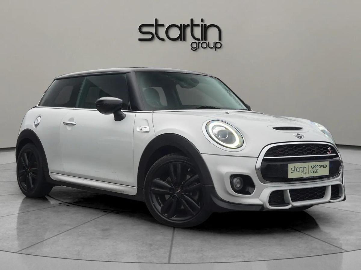 Main listing image - MINI Hatchback