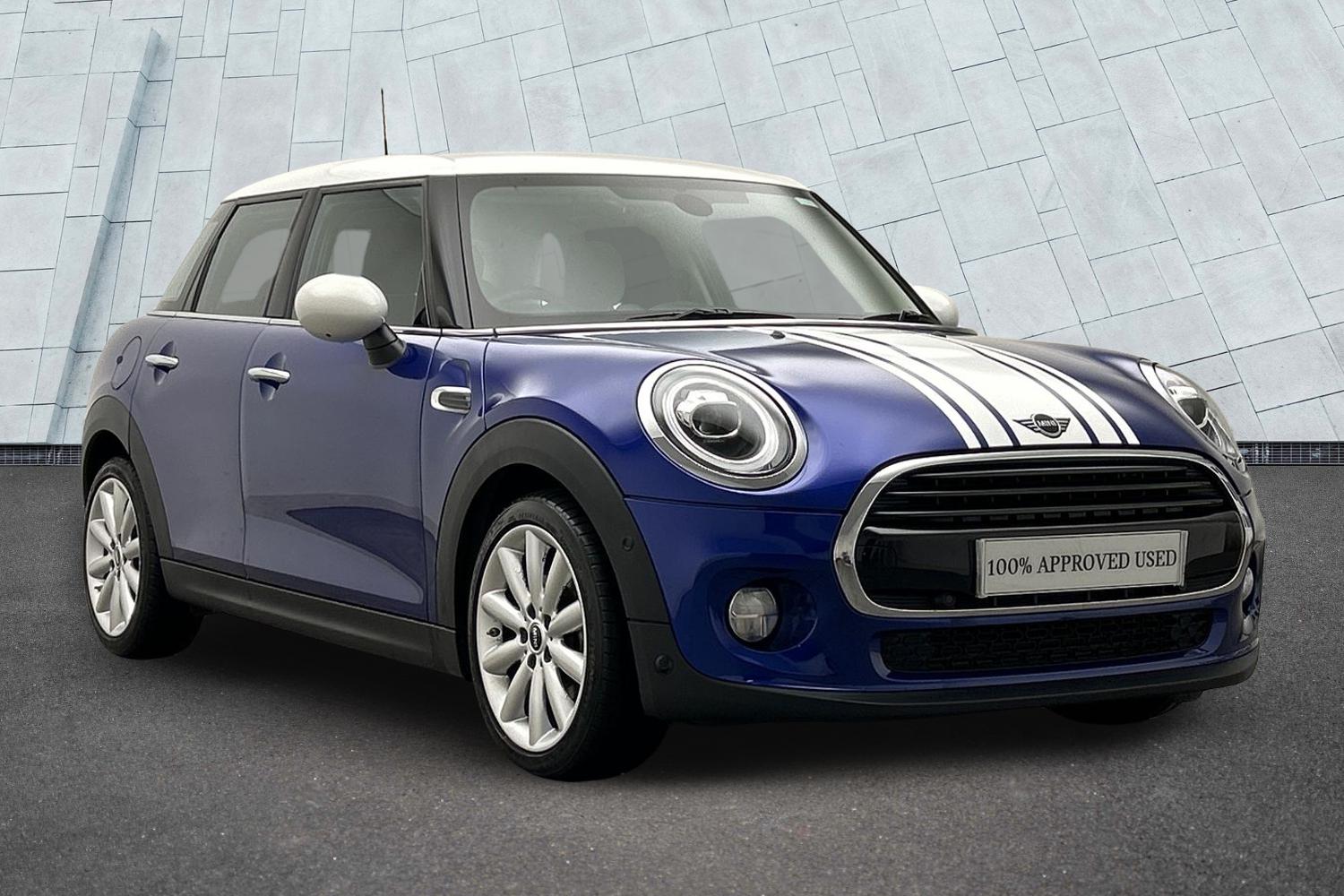 Main listing image - MINI Hatchback 5dr