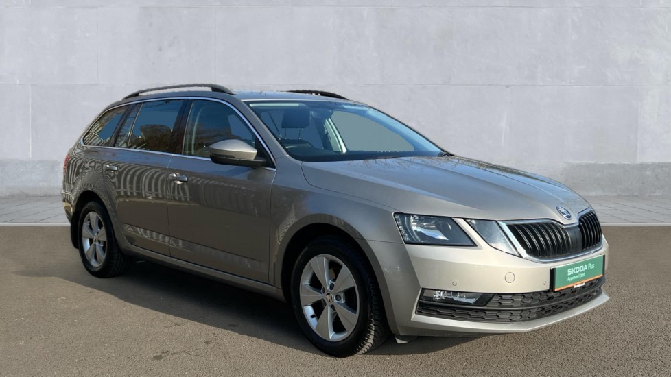 Main listing image - Skoda Octavia Estate