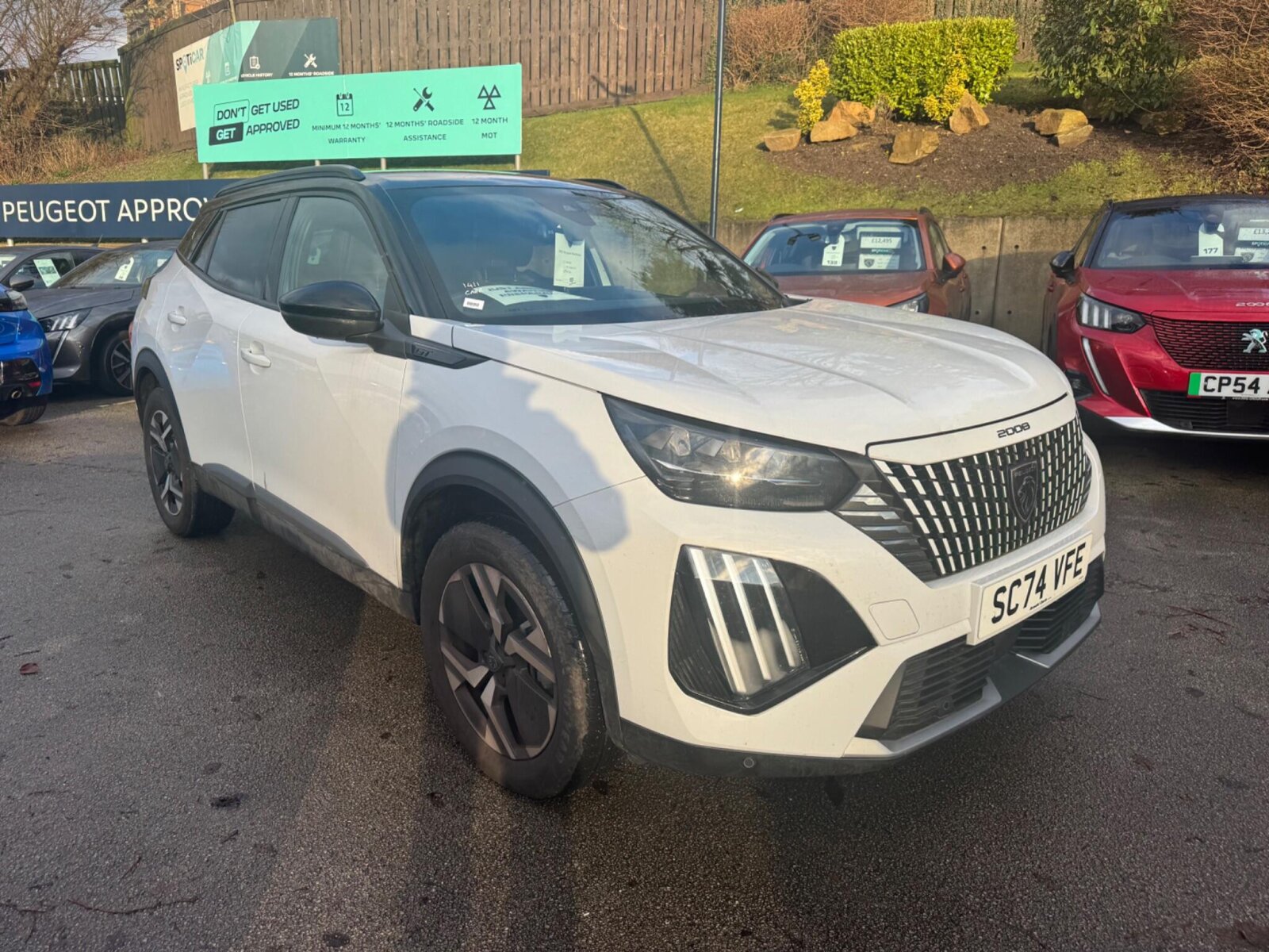 Main listing image - Peugeot 2008