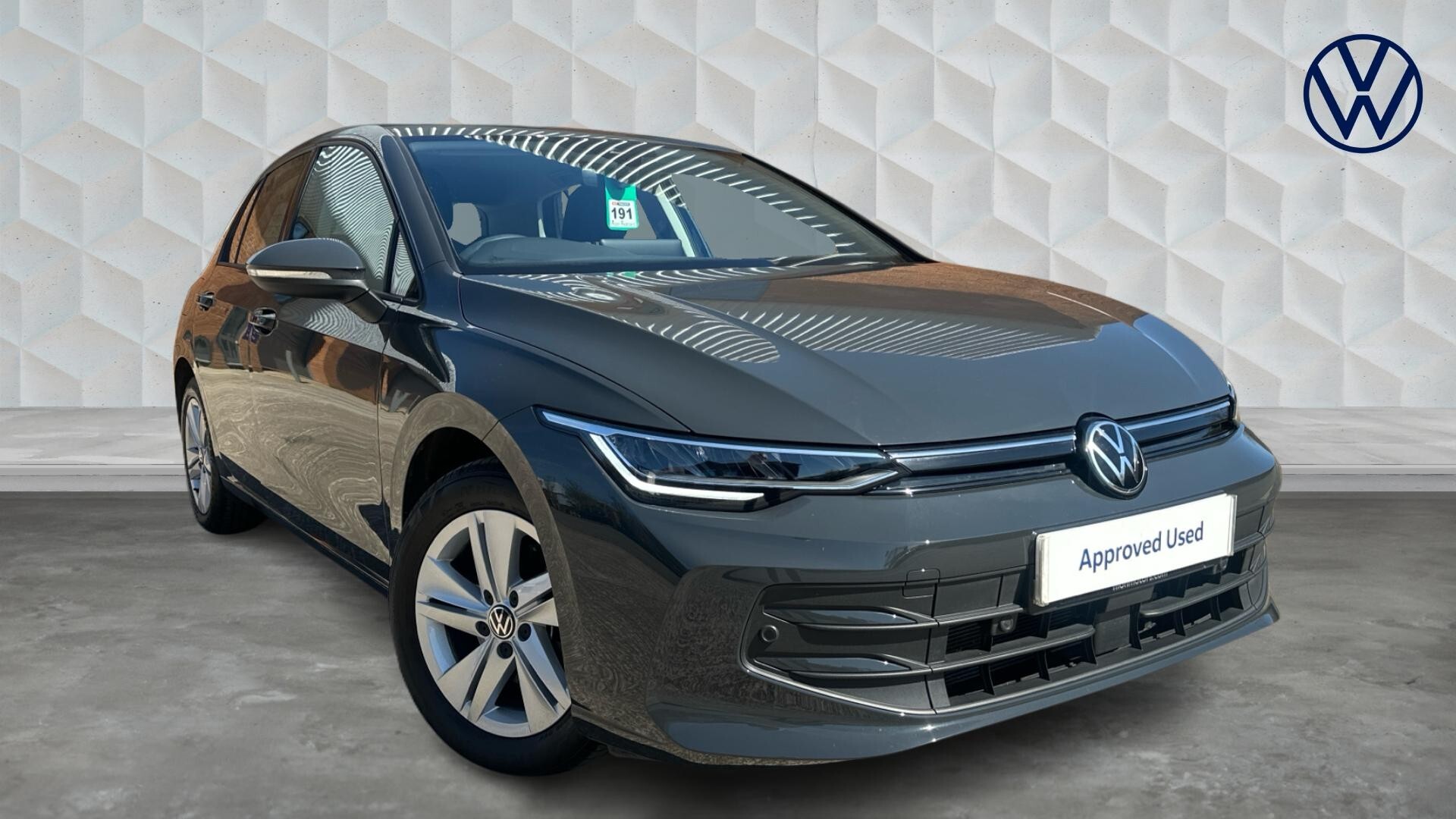 Main listing image - Volkswagen Golf